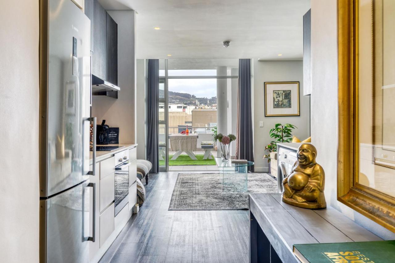 Backup-Powered Classic Luxury Apartment Cape Town Exterior photo