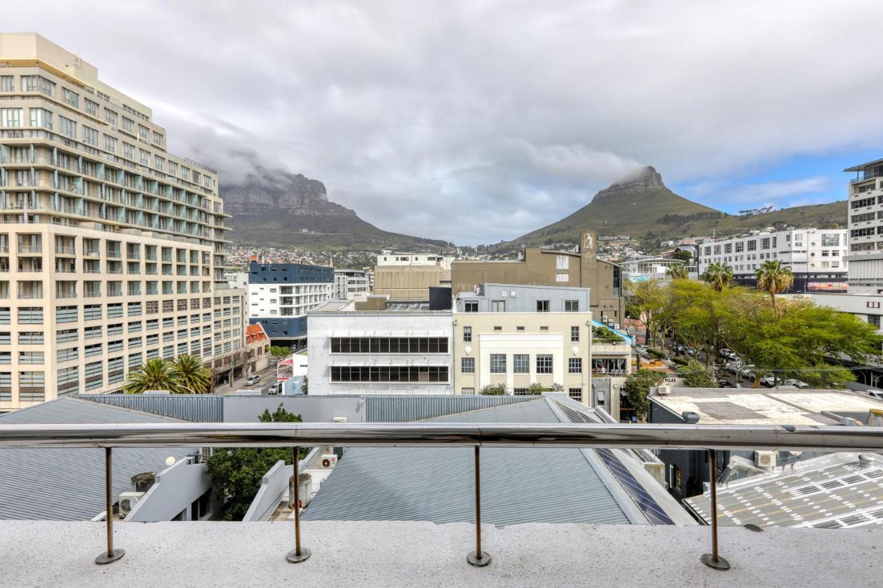 Backup-Powered Classic Luxury Apartment Cape Town Exterior photo