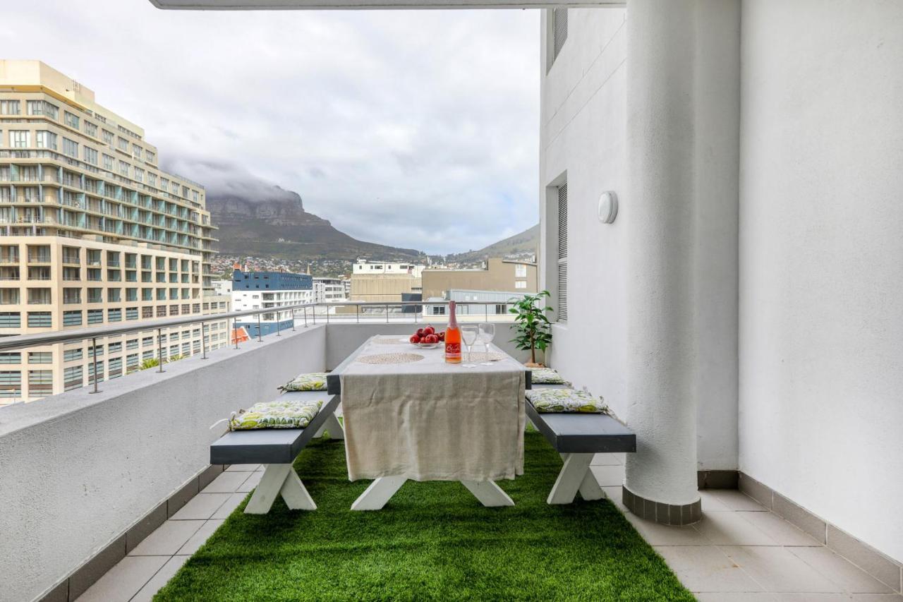 Backup-Powered Classic Luxury Apartment Cape Town Exterior photo